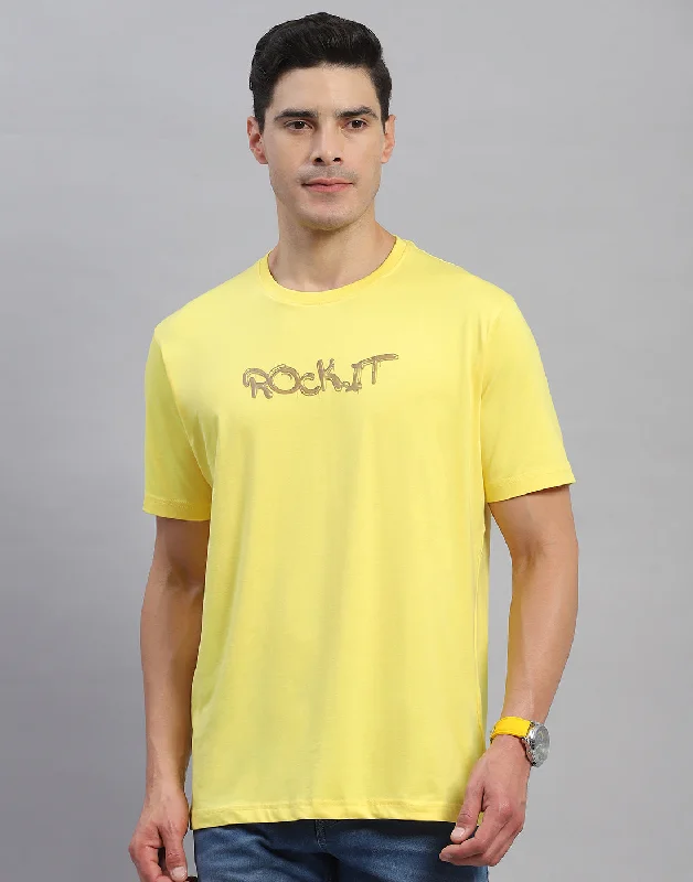 Men Yellow Solid Round Neck Half Sleeve T-Shirt